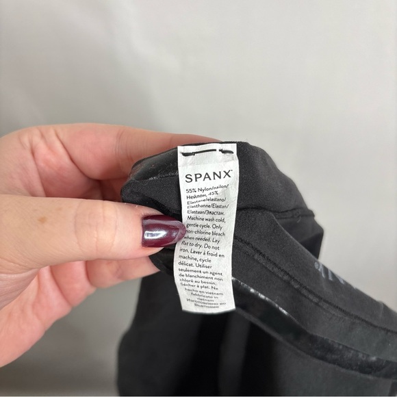 SPANXsculpt™ Seamless Power High-Waisted Mid-Thigh Short Very Black size XL - Picture 9 of 15